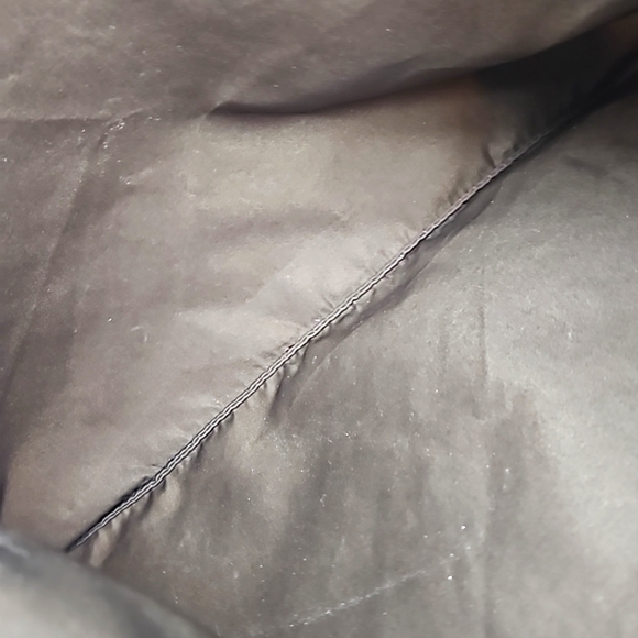 Authentic Prada Tundra Tessuto Crossbody Unisex - Picture 9 of 15